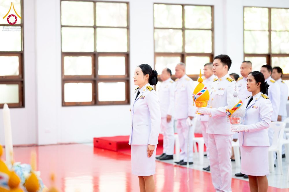 ภาพ No.237712:พิธีถวายเครื่องราชสักการะและวางพานพุ่ม และพิธีจุดเทียนถวายพระพรชัยมงคล เนื่องในโอกาสวันเฉลิมพระชนมพรรษา สมเด็จพระนางเจ้าสิริกิติ์ พระบรมราชินีนาถ พระบรมราชชนนีพันปีหลวง วันอังคารที่ 12 สิงหาคม พ.ศ. 2568  ณ อาคารปลูกศรัทธา 2 วัดพระธรรมกาย