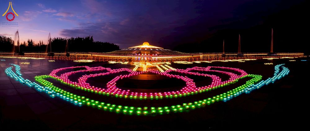 ภาพ No.266281:วันพุธที่ 5 พฤศจิกายน พ.ศ. 2568 (วันพระ ขึ้น 15 ค่ำ เดือน 12) พิธีลอยกระทงธรรม  ณ สระมหาเศรษฐีทะเลบุญ มหาวิหารพระมงคลเทพมุนี วัดพระธรรมกาย จ.ปทุมธานี