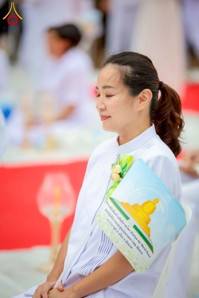 ภาพ No.261867:วันที่ 14 ตุลาคม พ.ศ. 2568 พิธีกลั่นแผ่นดิน โปรยทรายตอกเสาเข็มมหามงคลต้นแรก  สร้างองค์พระเจดีย์และจุดประทีปถวายเป็นพุทธบูชา ณ ศูนย์ปฏิบัติธรรมชัยนาท ต.ธรรมามูล อ.ชัยนาท จ.ชัยนาท