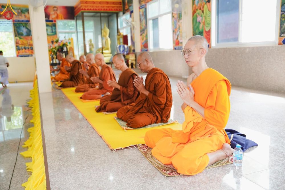 ภาพ No.165550:พิธีทอดกฐิน ณ วัดโพธิ์ชุม จ.เลย ในโครงการกฐินสามัคคีทั่วไทย 30,000 วัด บูชาธรรม 80 ปี หลวงพ่อธัมมชโย โดยคณะศิษยานุศิษย์วัดพระธรรมกาย วันที่ 21 ตุลาคม พ.ศ. 2567