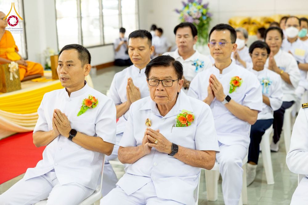 ภาพ No.276671:วันเสาร์ที่ 6 ธันวาคม พ.ศ. 2568 พิธีมุทิตาสักการะ เนื่องในโอกาสที่พระเดชพระคุณพระพรหมดิลก เจ้าอาวาสวัดสามพระยา วรวิหาร เมตตาเป็นประธานในพิธีตั้งฐานานุกรมใน พระราชวิเทศวชิรเวที (บัณฑิต วรปญฺโญ) ผู้ช่วยเจ้าอาวาสวัดพระธรรมกาย (ไวโรจน์ วิโรจโน) ผู้ช่วยเจ้าอา