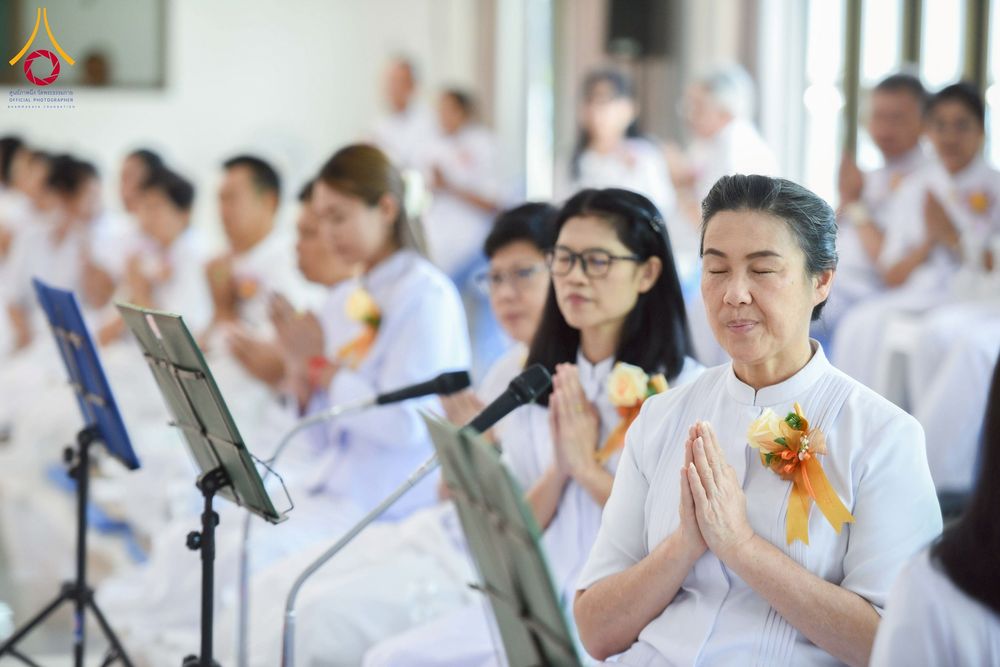 ภาพ No.278078:วันเสาร์ที่ 6 ธันวาคม พ.ศ. 2568 พิธีเวียนประทักษิณ ขอขมามอบผ้าไตร บรรพชาอุปสมบทหมู่ธรรมทายาท จำนวน 53 รูป โครงการอุปสมบทหมู่ รุ่นบูชาธรรมมหาปูชนียาจารย์ ประจำปี 2568 จังหวัดสระบุรี