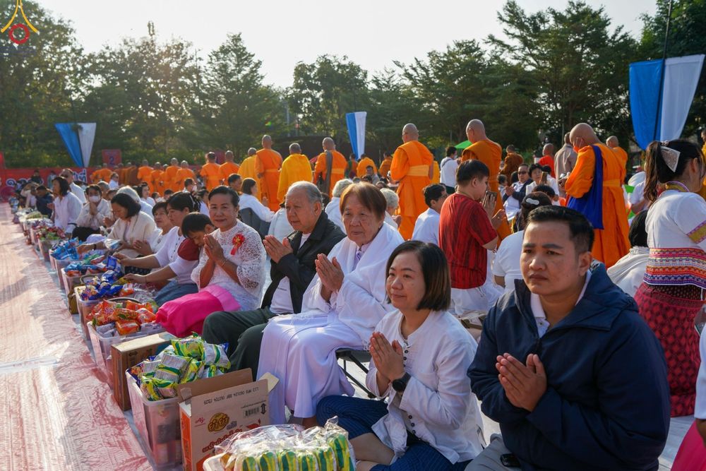 ภาพ No.123673:พิธีตักบาตรพระ ๑,๐๐๐ รูป ทำบุญครบรอบวัดห้วยตองสัก ๓๖ ปี วันเสาร์ที่ ๑๐ กุมภาพันธ์ พ.ศ. ๒๕๖๗ ณ วัดห้วยตองสัก อ.จอมทอง จ.เชียงใหม่