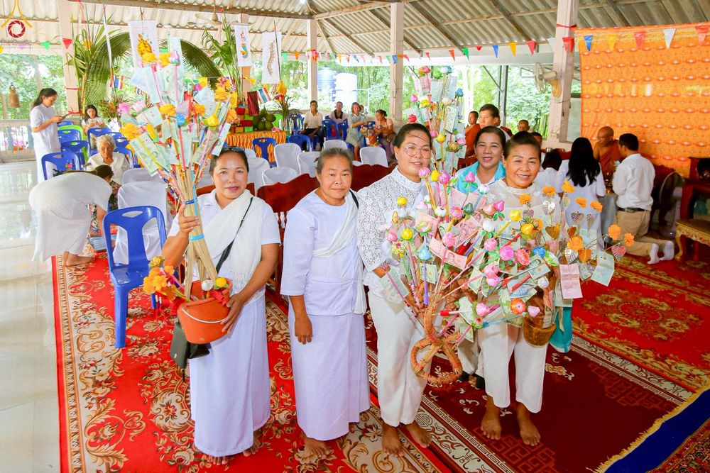 ภาพ No.258368:วันที่ 18 ตุลาคม พ.ศ. 2568 พิธีทอดกฐินสามัคคีทั่วไทย 30,000 วัด โดยคณะศิษยานุศิษย์ บูชาธรรม 81 ปี หลวงพ่อธัมมชโย ณ สำนักสงฆ์ป่าเขานันทา จ.สุพรรณบุรี