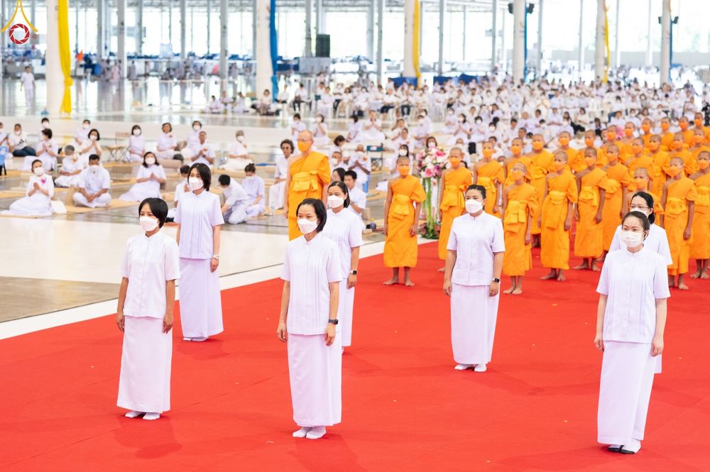 ภาพ No.88121:พิธีมุทิตาสักการะ เปรียญธรรม 9,6,3 และบาลีศึกษา 6,3  พิธีมอบดวงแก้วสามเณรทรงบาลีไวยากรณ์ วันอาทิตย์ 17 กันยายน พ.ศ. 2566 ณ สภาธรรมกายสากล วัดพระธรรมกาย