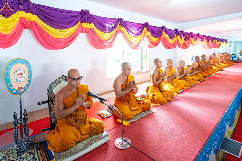 ภาพ No.92522:พิธีทอดกฐินสามัคคีทั่วไทย ณ วัดโบสถ์บน ต.บางคูเวียง อ.บางกรวย จังหวัดนนทบุรี วันเสาร์ที่ 4 พฤศจิกายน พ.ศ. 2566