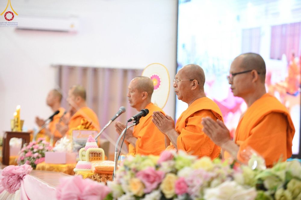 ภาพ No.135994:พิธีทักษิณานุปทานทำบุญครบรอบ 6 ปี พระอาจารย์สมศักดิ์ จนฺทสีโล ดร.  และพิธีทอดผ้าป่ากองทุนฟื้นฟูพระพุทธศาสนา ณ ศูนย์ปฎิบัติธรรมสระบุรี ต.นายาว อ.พระพุทธบาท จ.สระบุรี วันอังคาร ที่ 28 เมษายน พ.ศ. 2567