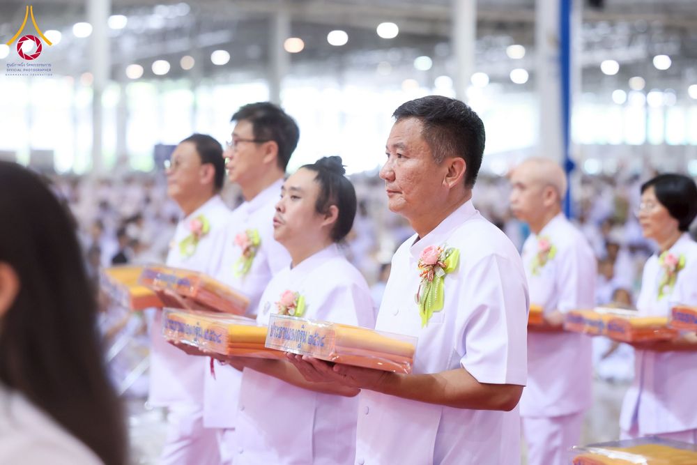 ภาพ No.264502:วันอาทิตย์ที่ 2 พฤศจิกายน พ.ศ. 2568 พิธีทอดกฐินสามัคคี ณ สภาธรรมกายสากล วัดพระธรรมกาย