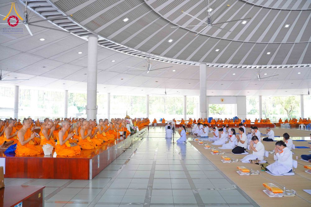 ภาพ No.320694:วันที่ 11 เมษายน พ.ศ.2569 พิธีถวายภัตตาหารเมนูสวรรค์ เพื่อการบรรลุธรรม ณ หอฉันคุณยายอาจารย์ฯ วัดพระธรรมกาย