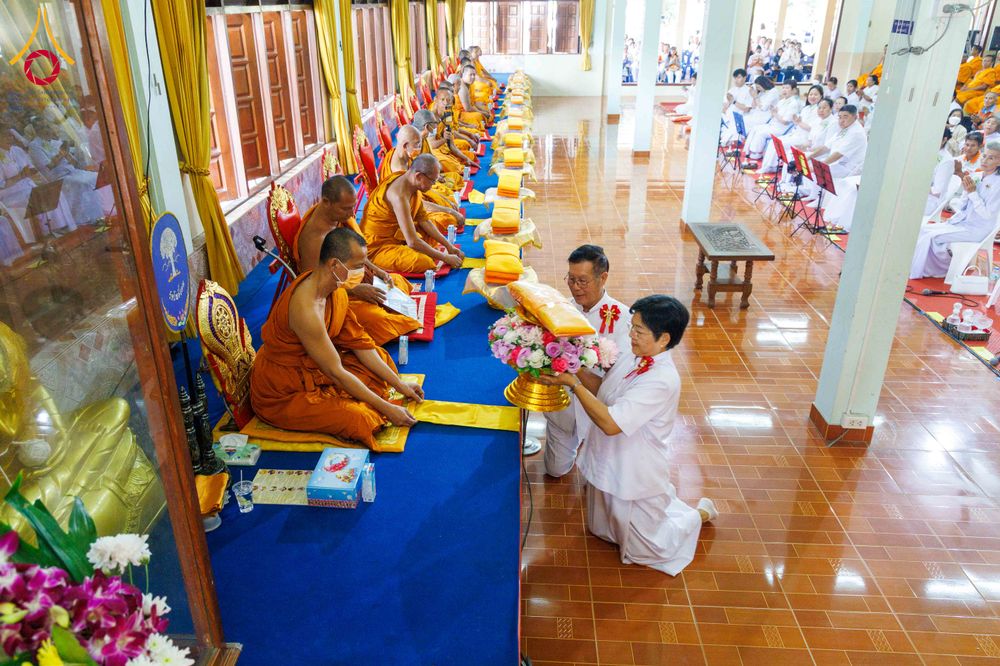 ภาพ No.296417:วันที่ 16 มกราคม พ.ศ. 2569 พิธีทอดผ้าป่าทำนุบำรุงศาสนสถาน ณ วัดโพธิ์เอน ต.บางขุนกอง อ.บางกรวย จ.นนทบุรี อนุสรณ์สถานลำดับที่ 4 สถานที่เกิดด้วยกายธรรม ในโครงการธรรมยาตรา กตัญญูบูชา มหาปูชนียาจารย์ พระมงคลเทพมุนี(สด จนฺทสโร) พระผู้ปราบมาร อนุสรณ์สถาน 7 แห่ง