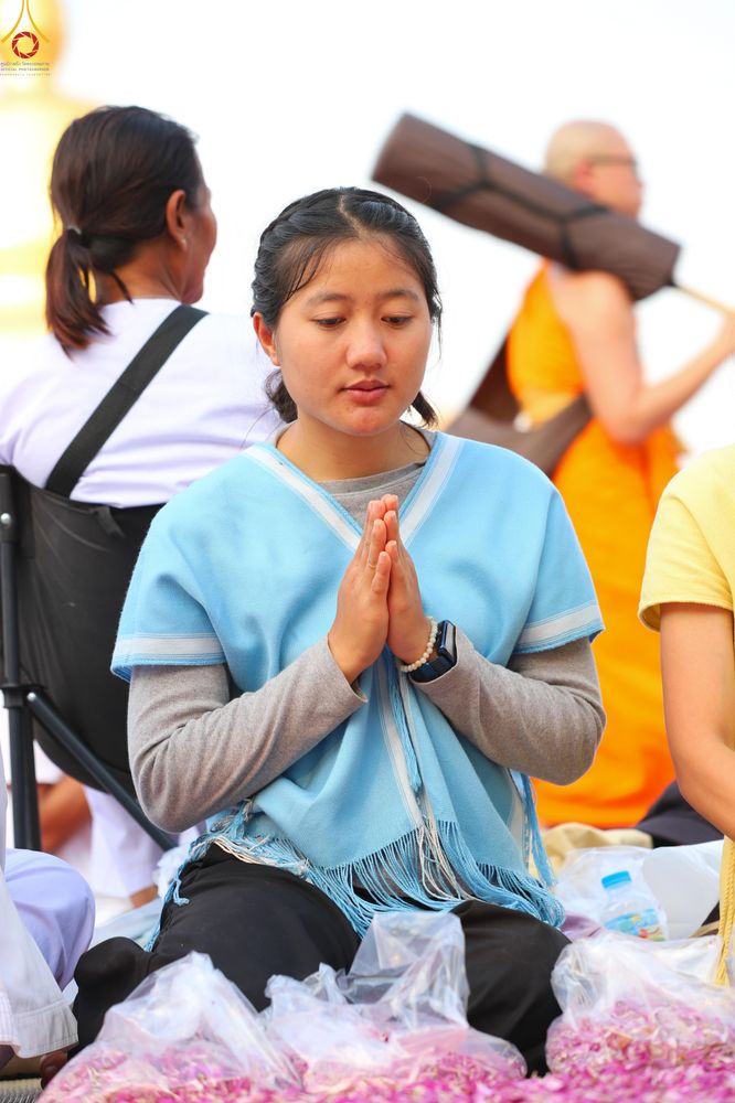 ภาพ No.299559:วันที่ 18 มกราคม พ.ศ. 2569 พิธีต้อนรับพระธรรมยาตรา (ภาพชุดที่ 2) ณ อนุสรณ์สถานลำดับที่ 5  สถานที่เผยแผ่วิชชาธรรมกายครั้งแรก อนุสรณ์สถานบางปลา วัดบางปลา อำเภอบางเลน จังหวัดนครปฐม ในโครงการธรรมยาตรา กตัญญูบูชา มหาปูชนียาจารย์ พระมงคลเทพมุนี(สด จนฺทสโร) พระ