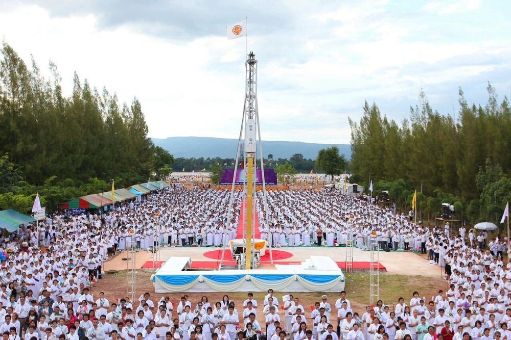 ภาพ No.9291:พิธีตอกเสาเข็มสร้างอาคารเอนกประสงค์ ณ พุทธอุทยานนานาชาติ อ.โพนพิสัย