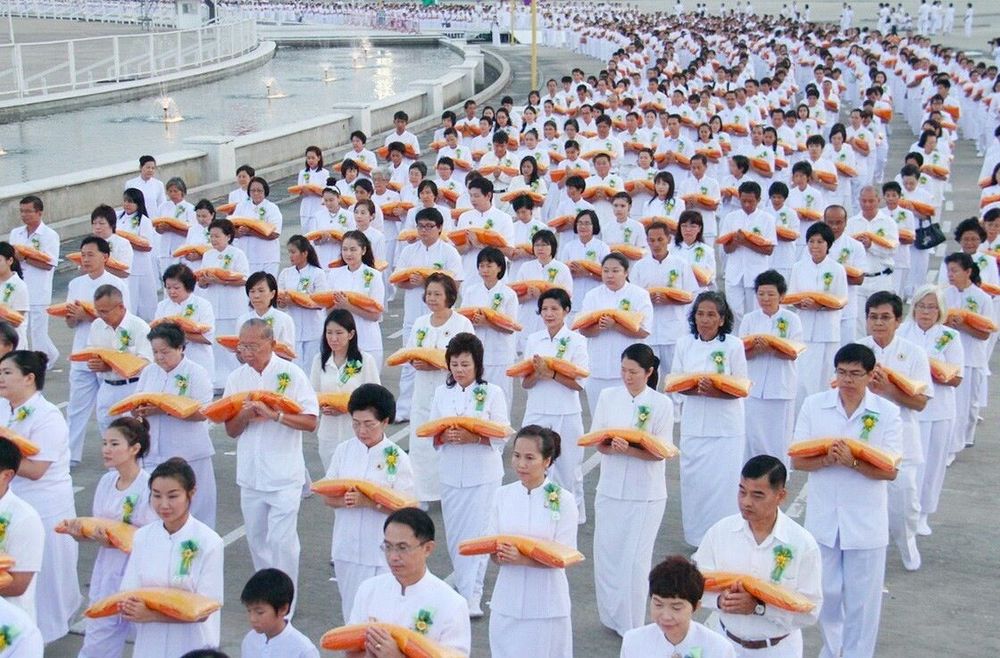 ภาพ No.8160:ประมวลภาพพิธีบรรพชาสามเณรในโครงการบวชพระ 1 แสนรูป ณ วัดพระธรรมกาย
