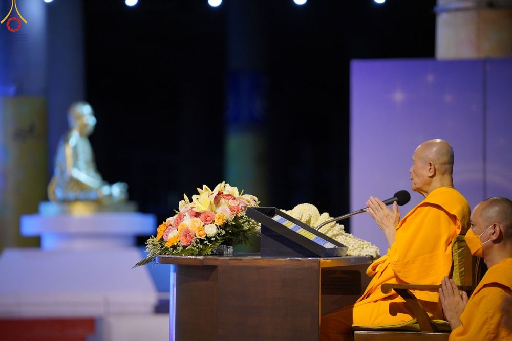 ภาพ No.48331:ประมวลภาพพิธีจุดประทีป เนื่องในวันอาสาฬหบูชา ประจำปี 2565