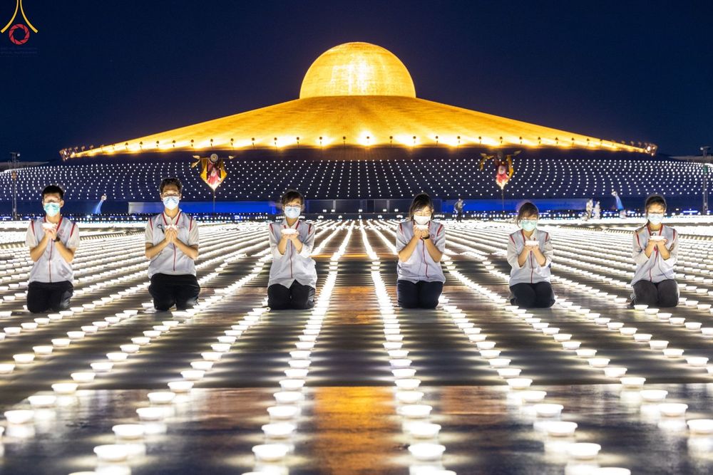 ภาพ No.48362:ประมวลภาพพิธีจุดประทีป เนื่องในวันอาสาฬหบูชา ประจำปี 2565