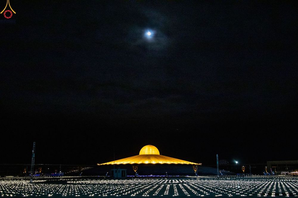 ภาพ No.48359:ประมวลภาพพิธีจุดประทีป เนื่องในวันอาสาฬหบูชา ประจำปี 2565