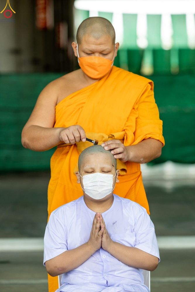 ภาพ No.43816:ประมวลภาพพิธีปลงผม โครงการอบรมมัชฌิมธรรมทายาท รุ่นที่ 26  และโครงการยุวธรรมทายาท รุ่นที่ 30