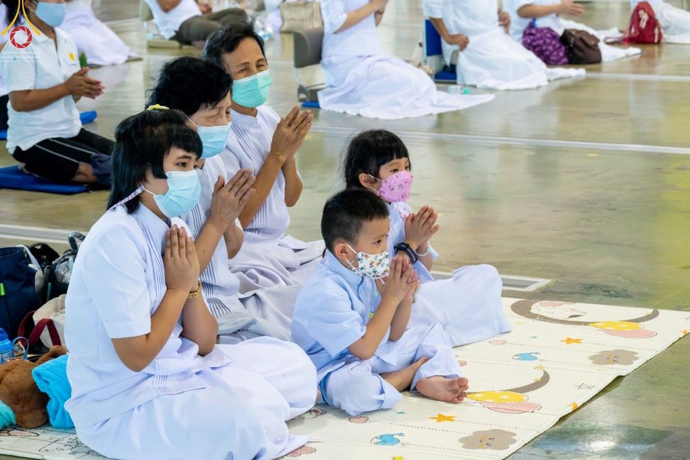 ภาพ No.47005:ประมวลภาพงานบุญวันอาทิตย์ ที่ 12 มิถุนายน พ.ศ. 2565 ณ วัดพระธรรมกาย