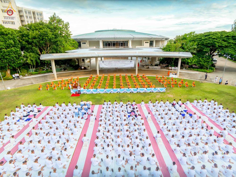 ภาพ No.340974:วันที่ 26 กรกฎาคม พ.ศ. 2569 โครงการพัฒนาคุณธรรม จริยธรรม สำหรับนักเรียนนายสิบตำรวจ (นสต.) รุ่นที่ 17 ศูนย์ฝึกอบรมตำรวจภูธรภาค 1 ได้จัดกิจกรรม ตักบาตรเพื่อน้อมอุทิศถวายเพื่อเป็นพระราชกุศลฯ  และปฏิบัติธรรม ติวธรรมมะ ณ ศูนย์ปฏิบัติธรรมเวิล์ดพีช วัลเล่ย์ (Wo