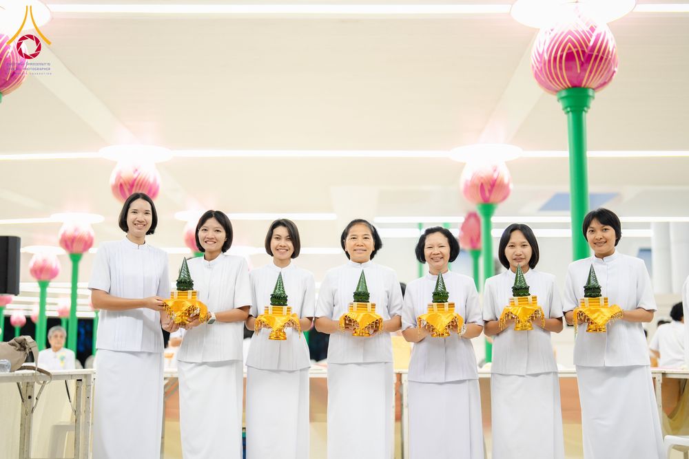 ภาพ No.286445:วันเสาร์ที่ 12 กรกฏาคม พ.ศ.2568 พิธีบรรพชาอุปสมบท  โครงการบรรพชาอุปสมบทหมู่ ธรรมทายาทนานาชาติ(ภาคภาษาจีน), โครงการบรรพชาสามเณร โรงเรียนนานาชาติ รุ่นที 14