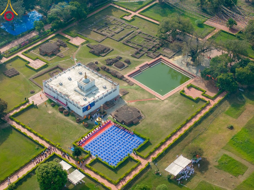 ภาพ No.314114:วันจันทร์ที่ 16 มีนาคม พ.ศ. 2569 พิธีเวียนเทียนประทักษิณ และพิธีบรรพชาสามเณร 500 รูป ณ วิหารมายาเทวี ประเทศเนปาล