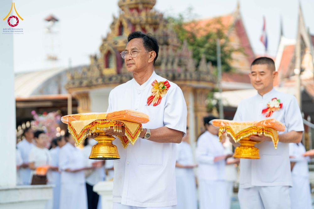 ภาพ No.304384:วันที่ 27 มกราคม พ.ศ. 2569 พิธีทอดผ้าป่าทำนุบำรุงศาสนสถาน ณ วัดบางไผ่นารถ ต.บางไทรป่า อ.บางเลน จ.นครปฐม ในโครงการธรรมยาตรา กตัญญูบูชา มหาปูชนียาจารย์ พระมงคลเทพมุนี(สด จนฺทสโร) พระผู้ปราบมาร อนุสรณ์สถาน 7 แห่ง ปีที่ 14