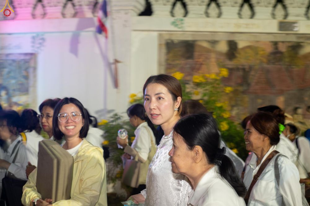 ภาพ No.294181:วันที่ 13 มกราคม พ.ศ. 2569 พิธีจุดประทีปถวายเป็นพุทธบูชา และบูชาธรรมมหาปูชนียาจารย์  (ภาพชุดที่ 2) ณ วัดสองพี่น้อง ต.ต้นตาล อ.สองพี่น้อง จ.สุพรรณบุรี ในโครงการธรรมยาตรา กตัญญูบูชา มหาปูชนียาจารย์ พระมงคลเทพมุนี(สด จนฺทสโร) พระผู้ปราบมาร อนุสรณ์สถาน 7 แห่