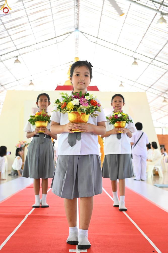 ภาพ No.283144:วันอาทิตย์ที่ 26 ตุลาคม พุทธศักราช 2568 พิธีทอดกฐินสามัคคี กตัญญูบูชาธรรมมหาปูชนียาจารย์ และโครงการกฐินทั่วไทย 30,000 วัด บูชาธรรม 81 ปีหลวงพ่อธัมมชโย  ณ ศูนย์อบรมเยาวชนอุตรดิตถ์