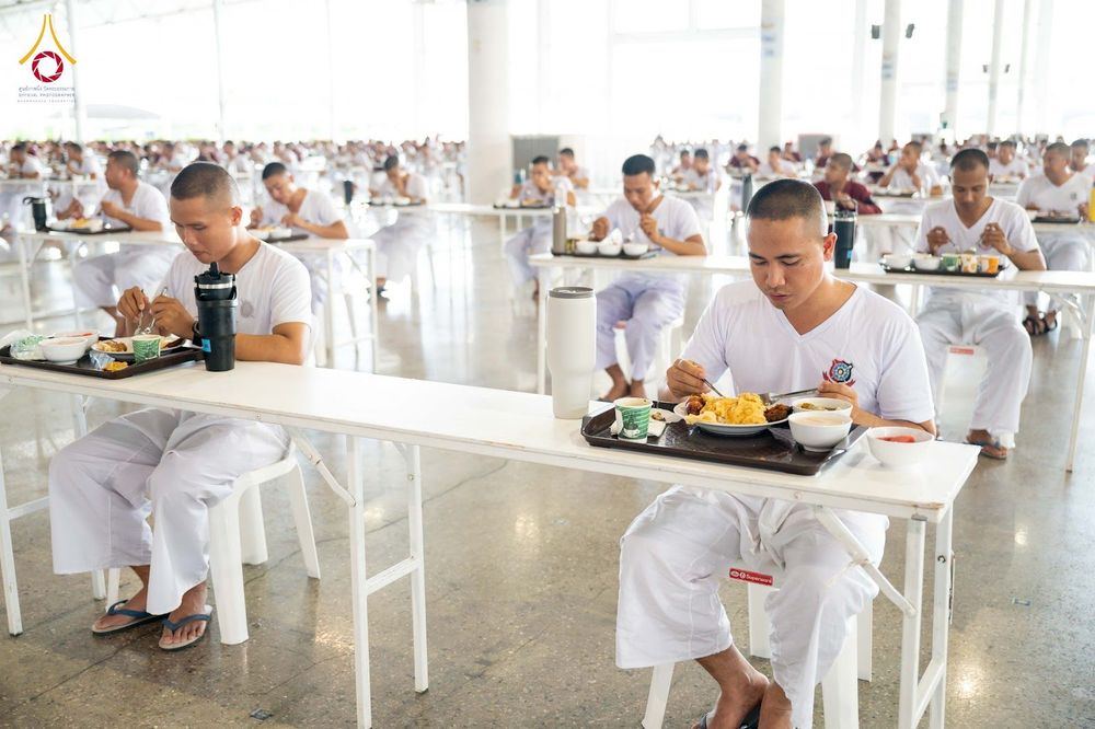 ภาพ No.350073:วันที่ 17-18 กันยายน พ.ศ. 2569 โครงการบรรพชาพัฒนาคุณธรรม จริยธรรม สำหรับนักเรียนนายสิบตำรวจ (นสต.) รุ่นที่ 16 ศูนย์ฝึกอบรมตำรวจภูธรภาค 1  ได้จัดกิจกรรม ณ สภาธรรมกายสากล ห้องแก้ว2