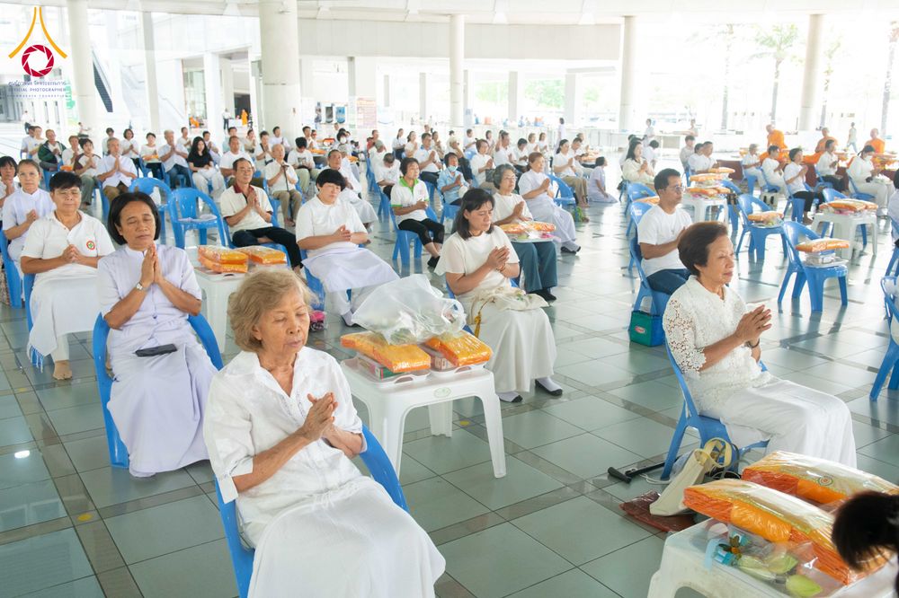 ภาพ No.315418:วันที่ 20 มีนาคม พ.ศ. 2569 พิธีเจริญพระพุทธมนต์ เนื่องในวาระอายุวัฒนมงคล 75 ปี พระเดชพระคุณพระภาวนาธรรมวิเทศ วิ. (ภูเบศ ฌานาภิญโญ) ผู้ช่วยเจ้าอาวาสวัดพระธรรมกาย และเจ้าอาวาสวัดพระธรรมกายเบเนลักซ์ ประเทศเบลเยียม  ณ หอฉันคุณยายอาจารย์ฯ วัดพระธรรมกาย