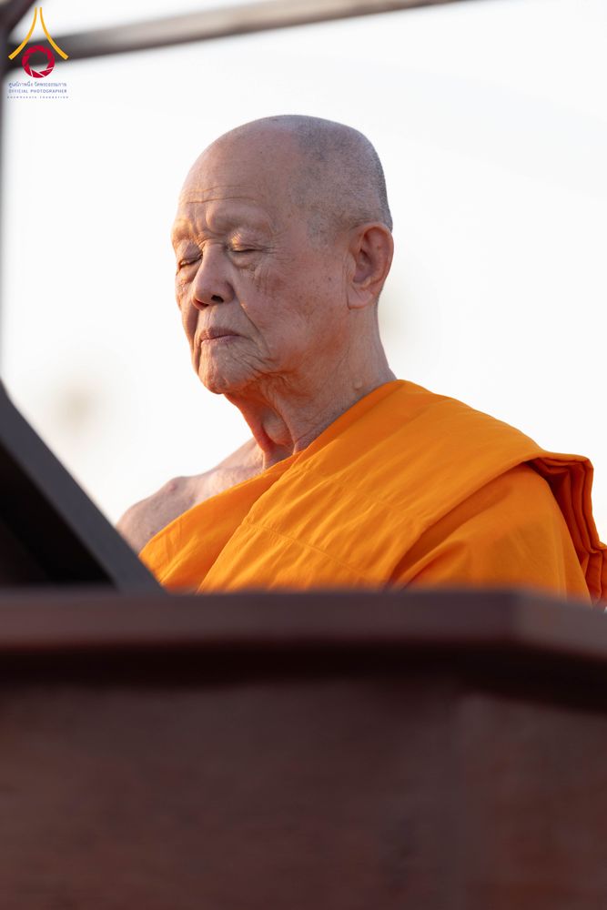 ภาพ No.312045:วันอังคารที่ 3 มีนาคม พ.ศ.2569 พิธีเวียนประทักษิณและจุดมาฆประทีป ณ ลานธรรมพระมหาธรรมกายเจดีย์ วัดพระธรรมกาย