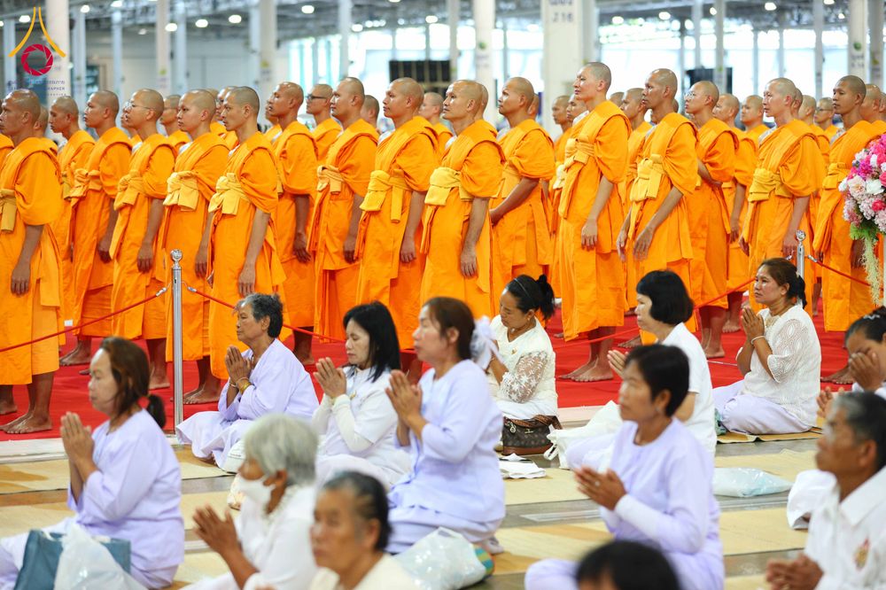 ภาพ No.308687:วันที่ 1 กุมภาพันธ์ พ.ศ. 2569 พิธีรับประกาศนียบัตร และพระของขวัญพระธรรมยาตรา ณ สภาธรรมกายสากล วัดพระธรรมกาย จ.ปทุมธานี