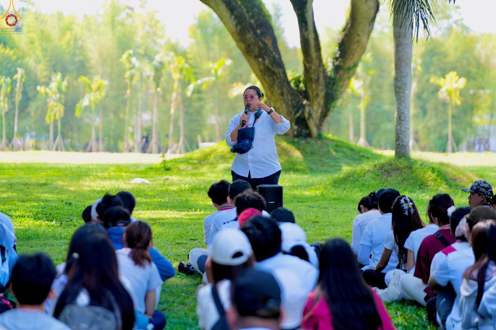 ภาพ No.330069:วันที่ 27-29 พฤษภาคม พ.ศ.2569 MBMI Tangerang (Majelis Agama Buddha Mahanikaya) ได้มีการเตรียมงานเพื่อจัดงานวิสาขบูชานานาชาติ  ชึ่งในงานจะมีการจุดประทีปโคมลาน โคมลอย กว่า 20,000 ดวง  เพื่อน้อมถวายเป็นพุทธบูชา และเพื่อเป็นการกระชับสัมพันธมิตรภาพ