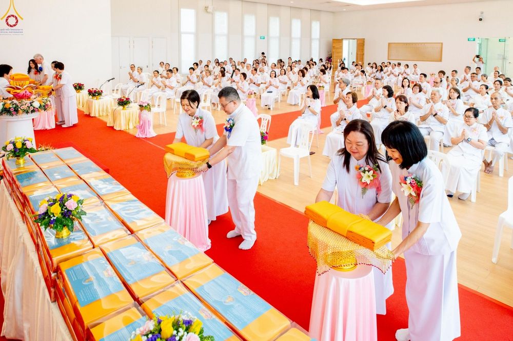 ภาพ No.254246:วันที่ 12 ตุลาคม พ.ศ. 2568 พิธีทอดกฐินสามัคคีวัดพระธรรมกายสิงคโปร์  新加坡法身寺功德衣法会 Dhammakaya Centre Singapore Kathina Ceremony  