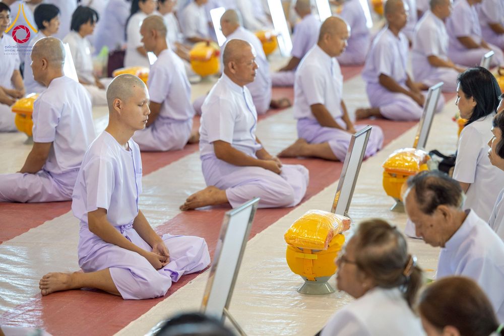 ภาพ No.277383:วันเสาร์ที่ 6 ธันวาคม พ.ศ. 2568 พิธีบรรพชาอุปสมบทและพิธีถวายบาตร โครงการอุปสมบทบูชาธรรมมหาปูชนียาจารย์ ประจำปี พ.ศ.2568 โครงการบวชพระนานาชาติ AEC และ WAB รุ่น CEO (นักบริหาร) รุ่นที่ 5 ณ โบสถ์พระไตรปิฏก วัดพระธรรมกาย