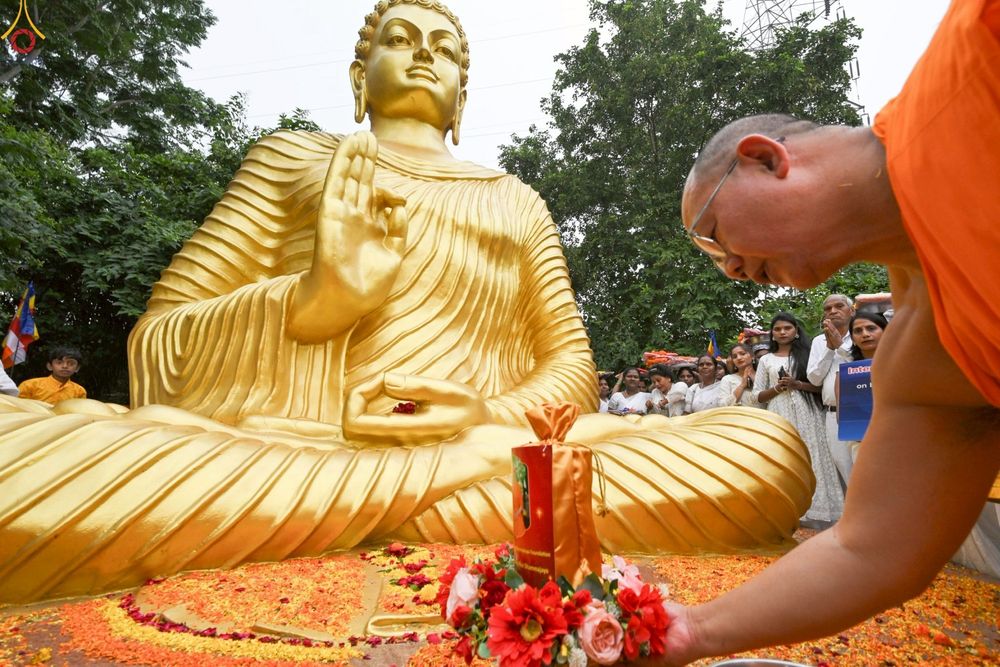 ภาพ No.263496:วันที่ 18 ตุลาคม พ.ศ. 2568 พิธีแห่กฐิน และกฐินสมทบหลวงพ่อ ธัมมชโย  ถวายแด่ วัดพุทธภูมิ เมืองโภปาล รัฐมัธยประเทศ ประเทศอินเดีย 