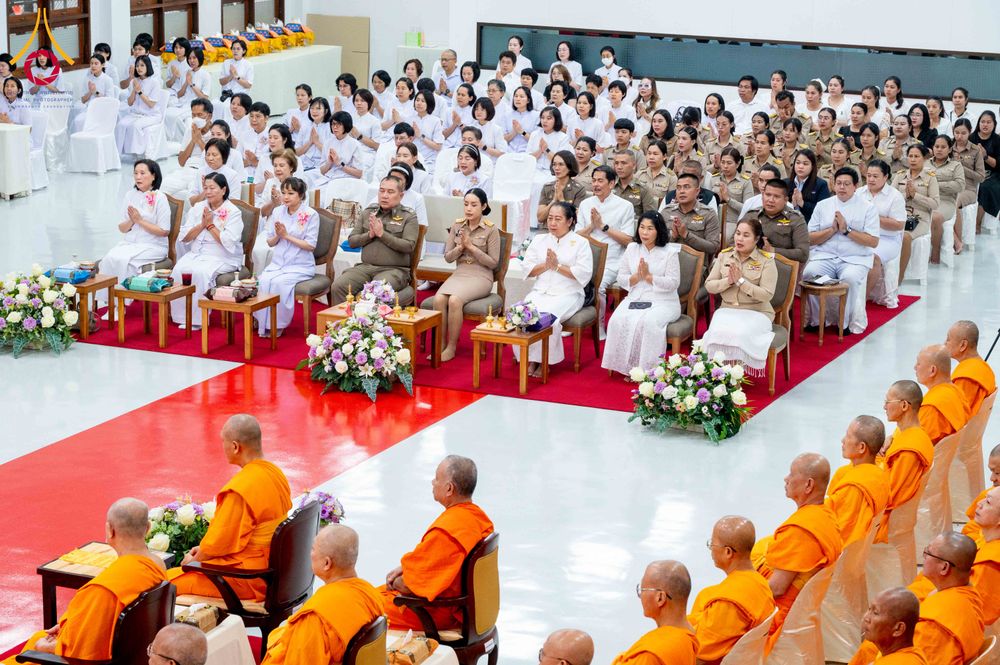 ภาพ No.315130:วันจันทร์ที่ 23 มีนาคม พ.ศ. 2569 พิธีบำเพ็ญกุศล คุณพ่อณรงค์ จินตมากุล  สิริอายุ 99 ปี 11 เดือน โยมบิดา พระครูปลัดรัตนวีรวัฒน์ (รังสฤษดิ์ อิทฺธิจินตโก) ที่ปรึกษาเจ้าคณะจังหวัดปทุมธานี เจ้าอาวาสวัดพระธรรมกาย  ณ ห้องปลูกศรัทธา 2 วัดพระธรรมกาย ปทุมธานี