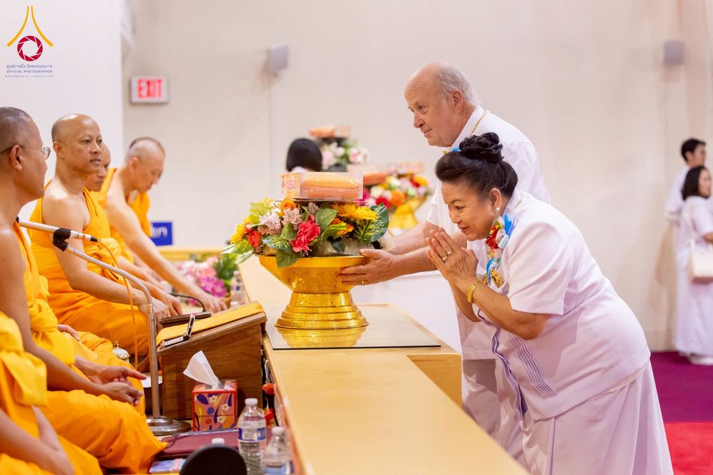 ภาพ No.274249:วันอาทิตย์ที่ 26 ตุลาคม พ.ศ. 2568  พิธีทอดกฐินธรรมชัย สร้างทุกสิ่ง ณ วัดพระธรรมกายออเรกอน ประเทศสหรัฐอเมริกา