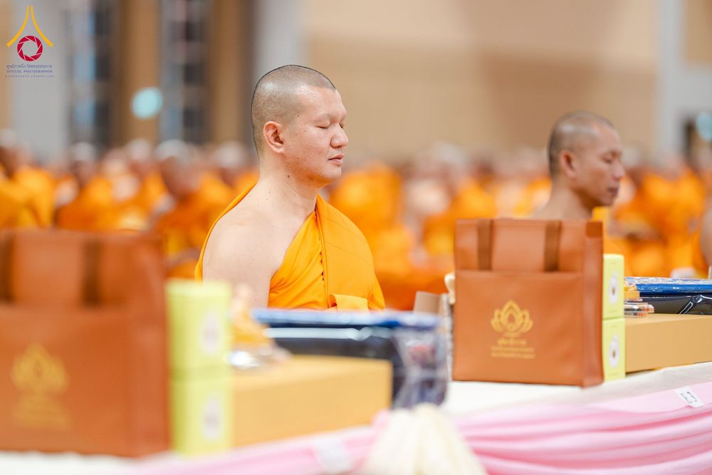 ภาพ No.272860:วันอาทิตย์ที่ 23 พฤศจิกายน พ.ศ.2568 พิธีมุทิตาสักการะ พระมหาเถระและพระเถระ ประจำปีพุทธศักราช 2568 ณ ห้องแก้วสารพัดนึก 2 สภาธรรมกายสากล  วัดพระธรรมกาย