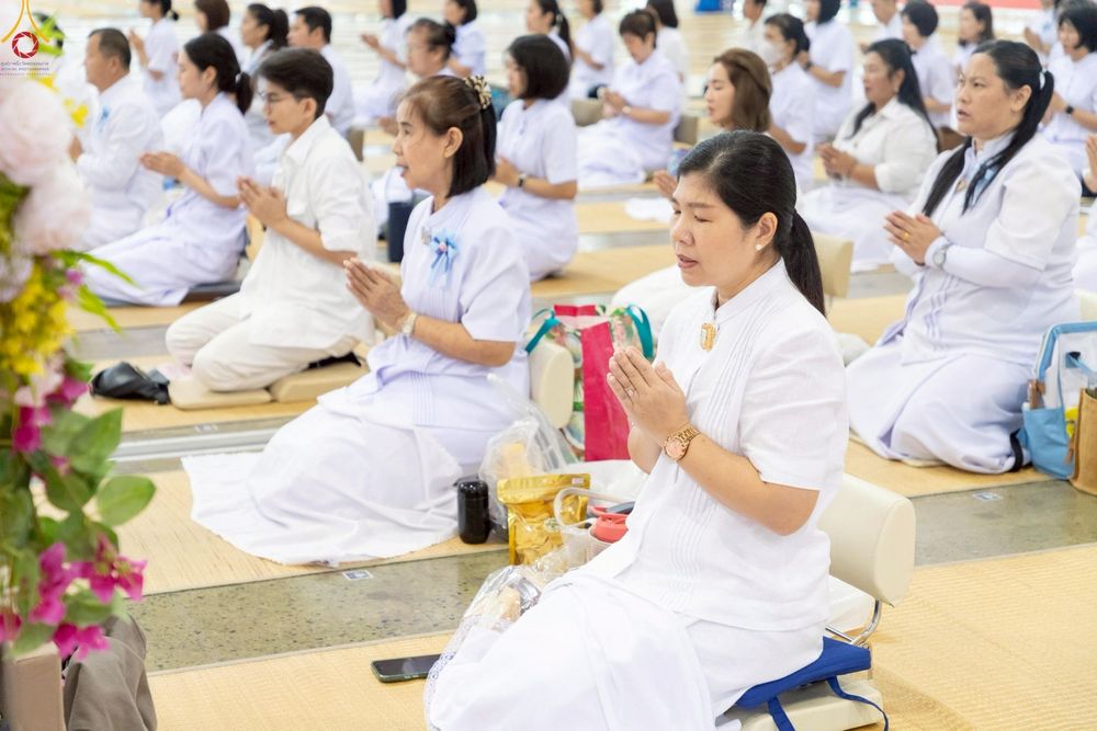 ภาพ No.240638:วันพุธที่ 27 สิงหาคม พ.ศ. 2568 พิธีปฏิบัติธรรมภาคสาย ในวันธรรมชัย ณ วัดพระธรรมกาย จ.ปทุมธานี