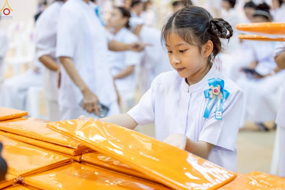 ภาพ No.277550:วันอาทิตย์ต้นเดือนที่ 7 ธันวาคม พ.ศ.2568 พิธีทอดผ้าป่าต้นสมบัติจักรพรรดิ ณ สภาธรรมกายสากล วัดพระธรรมกาย