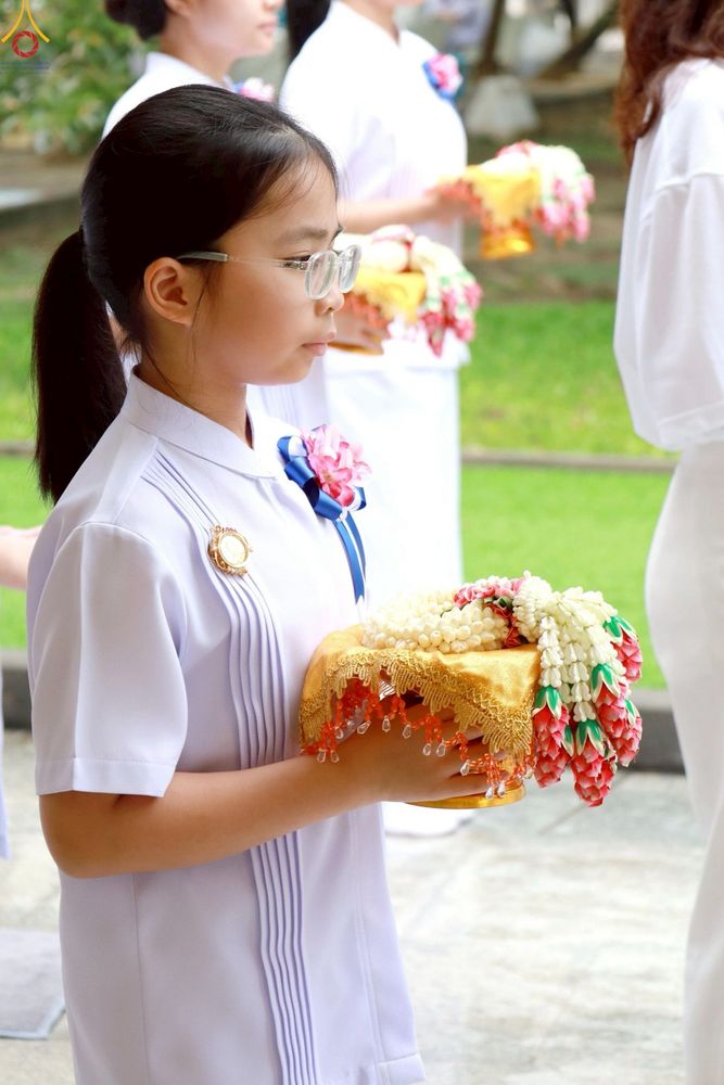ภาพ No.227430:วันเสาร์ที่ 31 พฤษภาคม พ.ศ. 2568 พิธีเวียนประทักษิณรอบพระอุโบสถ ในพิธีอุปสมบท สามเณรเตรียม DCI รุ่นที่ 22 ณ อุโบสถพระไตรปิฎก วัดพระธรรมกาย
