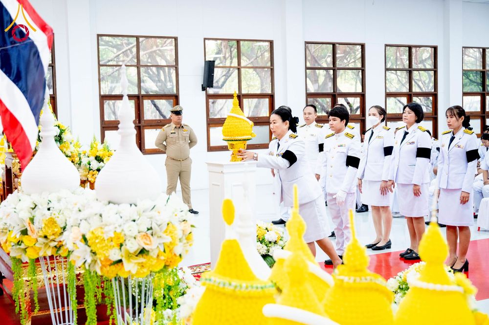 ภาพ No.276083:วันที่ 5 ธันวาคม พ.ศ. 2568 พสกนิกรอำเภอคลองหลวง พร้อมใจบำเพ็ญกุศลอุทิศถวาย “ในหลวงรัชกาลที่ 9” น้อมรำลึกในพระมหากรุณาธิคุณ เนื่องในวันคล้ายวันพระบรมราชสมภพ วันชาติ และวันพ่อแห่งชาติ ณ อาคารปลูกศรัทธา 2 วัดพระธรรมกาย อำเภอคลองหลวง จังหวัดปทุมธานี