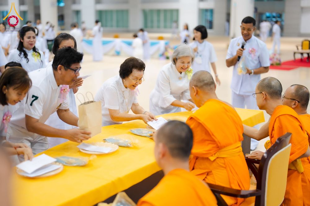 ภาพ No.127396:พิธีมุทิตาสักการะ พระครูปลัดรัตนวีรวัฒน์ เจ้าอาวาสวัดพระธรรมกาย วันอาทิตย์ที่ 3 มีนาคม พ.ศ. 2567