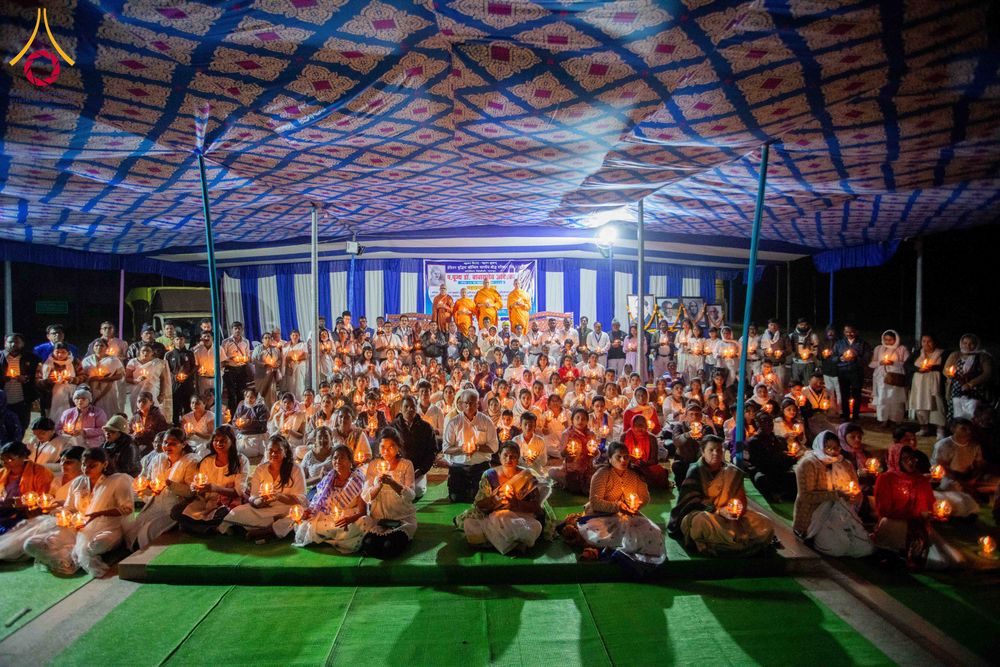 ภาพ No.283815:วันที่ 6-7 ธันวาคม พ.ศ. 2568  พิธีรับมอบหนังสือแสดงเจตจำนงถวายสิทธิครอบครองและใช้ประโยชน์วัดสันติวัน เมืองนาคปูร์  พิธีจุดโคมประทีปถวายเป็นพุทธบูชา และอุทิศบุญกุศลแด่ ดร.บี.อาร์. อัมเบดการ์  พิธีบูชาข้าวพระถ่ายทอดสดจากประเทศไทย