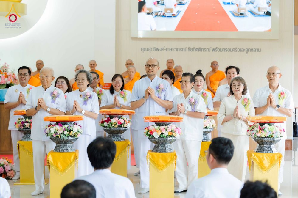 ภาพ No.346515:วันอาทิตย์ที่ 30 สิงหาคม พ.ศ.2569 พิธีทอดผ้าป่า สวดธรรมจักรกัปปวัตนสูตรกลั่นแผ่นดินโปรยรัตนชาติ  สถาปนาองค์พระเจดีย์เพื่อสร้างสันติภาพโลก  ณ ศูนย์ปฏิบัติธรรมพนมสารคาม (เพชรตะวัน) จังหวัดฉะเชิงเทรา