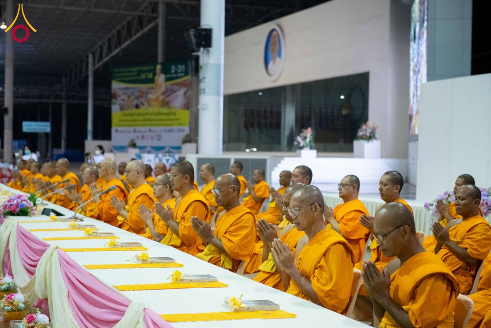 ภาพ No.303100:วันที่ 26 มกราคม พ.ศ. 2569 พิธีถวายภัตตาหารเป็นสังฆทาน แด่พระธรรมยาตรา ณ วัดพระธรรมกาย  จังหวัดปทุมธานี ในโครงการธรรมยาตรา กตัญญูบูชา มหาปูชนียาจารย์ พระมงคลเทพมุนี(สด จนฺทสโร) พระผู้ปราบมาร อนุสรณ์สถาน 7 แห่ง ปีที่ 14