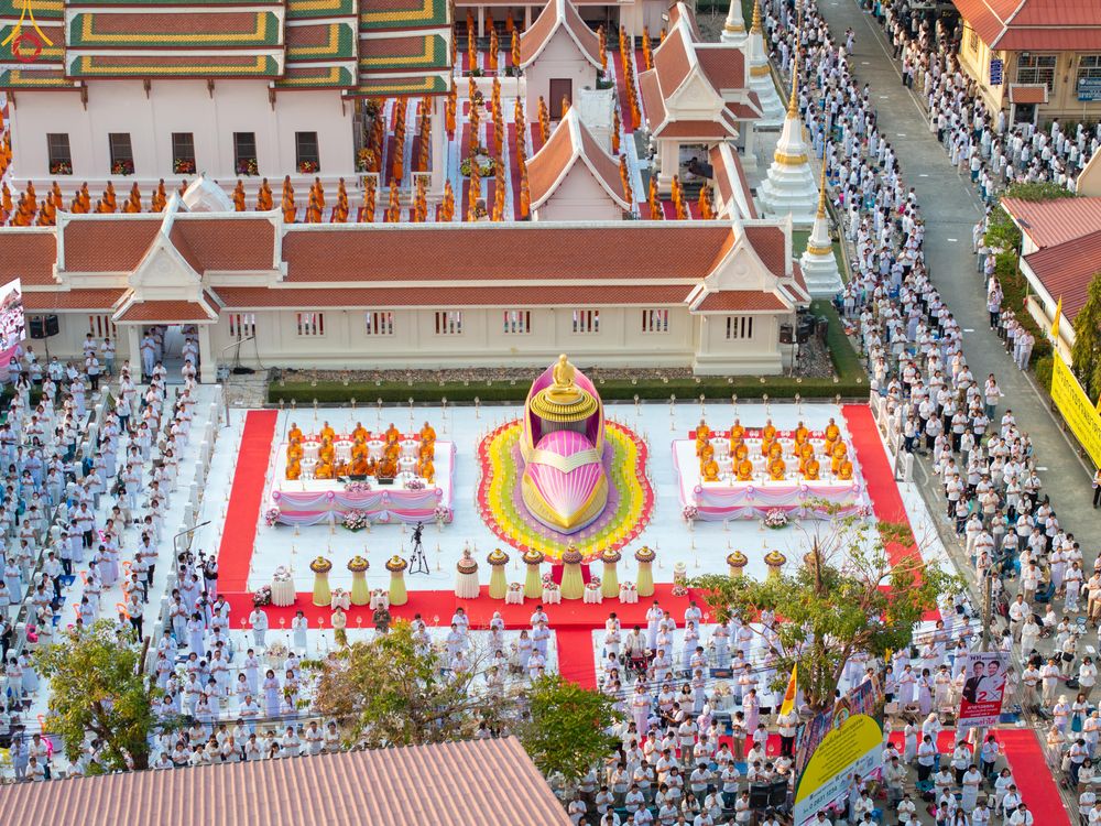 ภาพ No.296851:วันที่ 17 มกราคม พ.ศ. 2569 พิธีจุดประทีปถวายเป็นพุทธบูชา และบูชาธรรมมหาปูชนียาจารย์  ณ วัดโบสถ์บน ต.บางคูเวียง จ.นนทบุรี อนุสรณ์สถานลำดับที่ 4 สถานที่เกิดด้วยกายธรรม ในโครงการธรรมยาตรา กตัญญูบูชา มหาปูชนียาจารย์ พระมงคลเทพมุนี(สด จนฺทสโร) พระผู้ปราบมาร อ