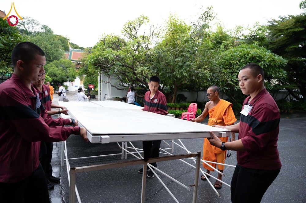 ภาพ No.351543:วันที่ 22 กันยายน พ.ศ. 2569  พิธีตักบาตรสามเณรธรรมทายาท โครงการบรรพชาพัฒนาคุณธรรม จริยธรรม  สำหรับนักเรียนนายสิบตำรวจ (นสต.) รุ่นที่ 16 ศูนย์ฝึกอบรมตำรวจภูธรภาค 1  ณ วัดพระพุทธบาทราชวรมหาวิหาร