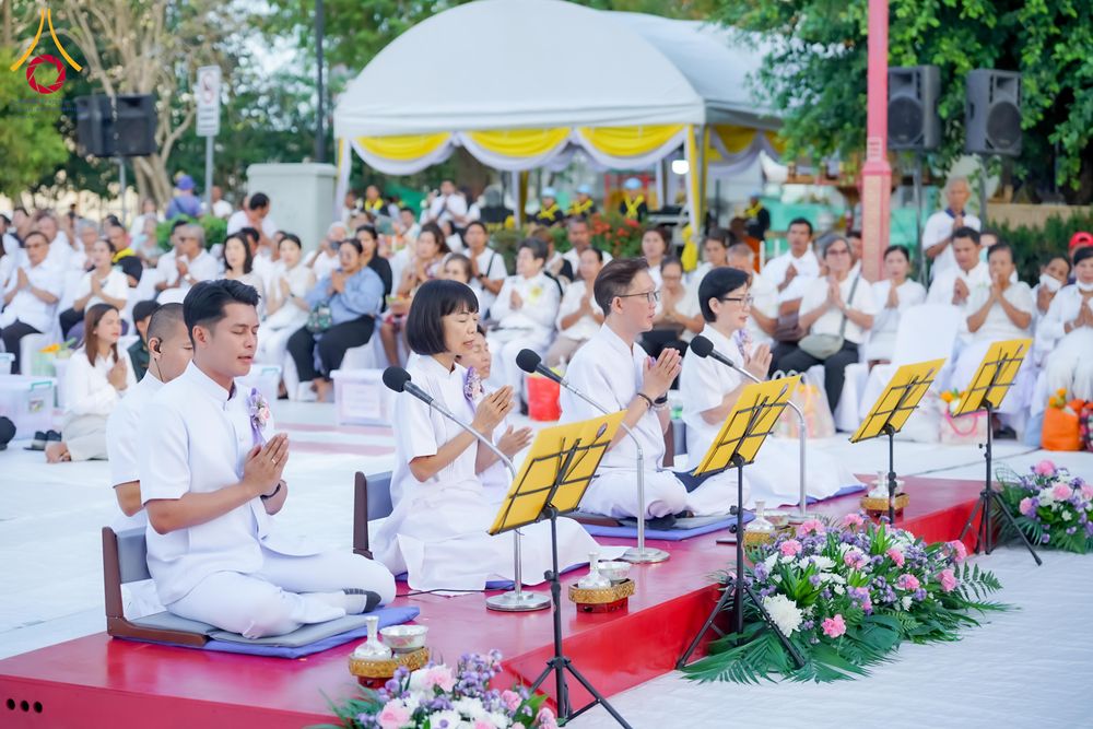 ภาพ No.313894:วันอาทิตย์ที่ 14 มีนาคม พ.ศ. 2569 ทำบุญเมืองหาดใหญ่ตักบาตรพระ 1,109 รูป เติมบุญใหญ่ หลังวิกฤตมหาอุทกภัย ณ ซุ้มประตูไชน่าทาวน์ ถนนศุภสารรังสรรค์ อ.หาดใหญ่ จ.สงขลา